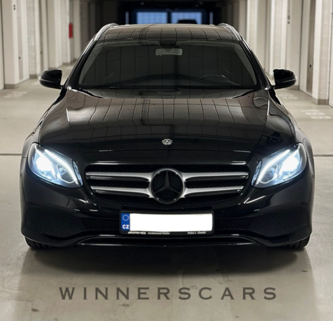 Mercedes-Benz - E-Class
