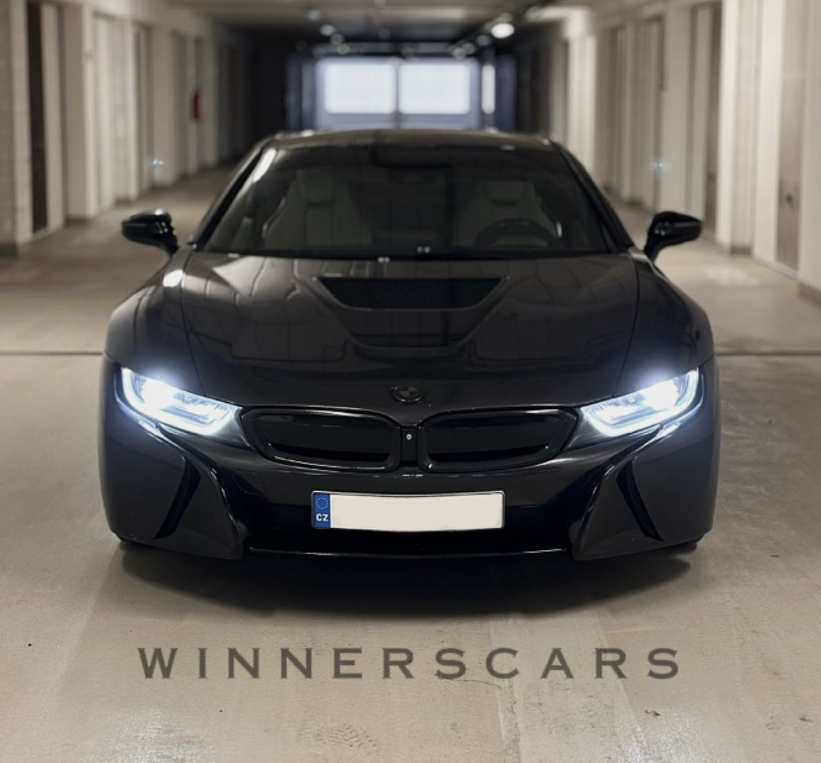 BMW - i8