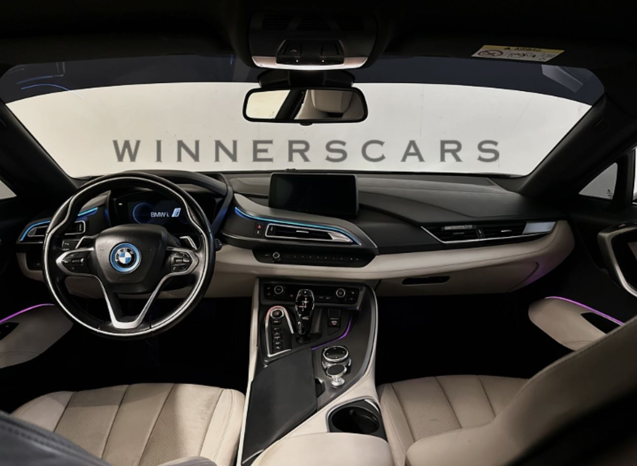 BMW - i8
